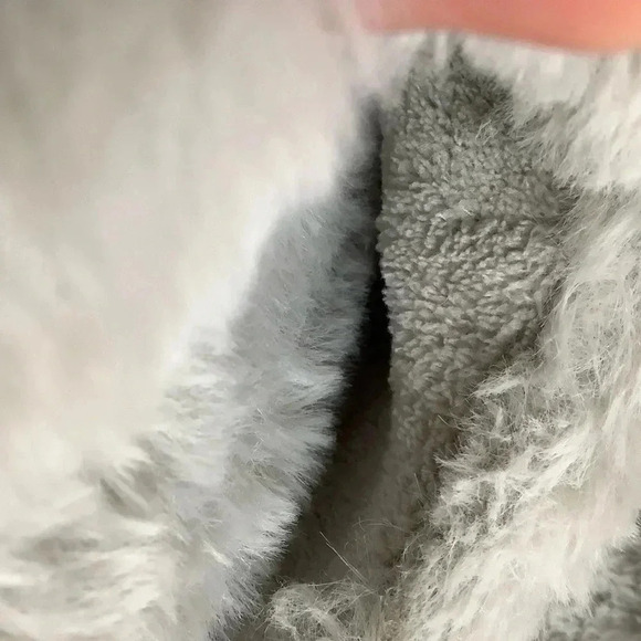 2/$30 SNUGLEAVES Grey Cozy Mule Slippers Size 7/8 - Picture 6 of 11